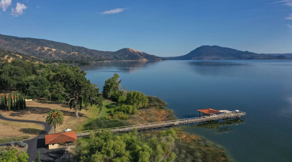 California wine estate for sale with private pier on Clear Lake