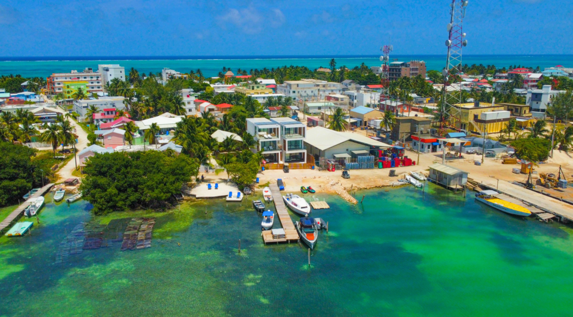 CAYE CAULKER