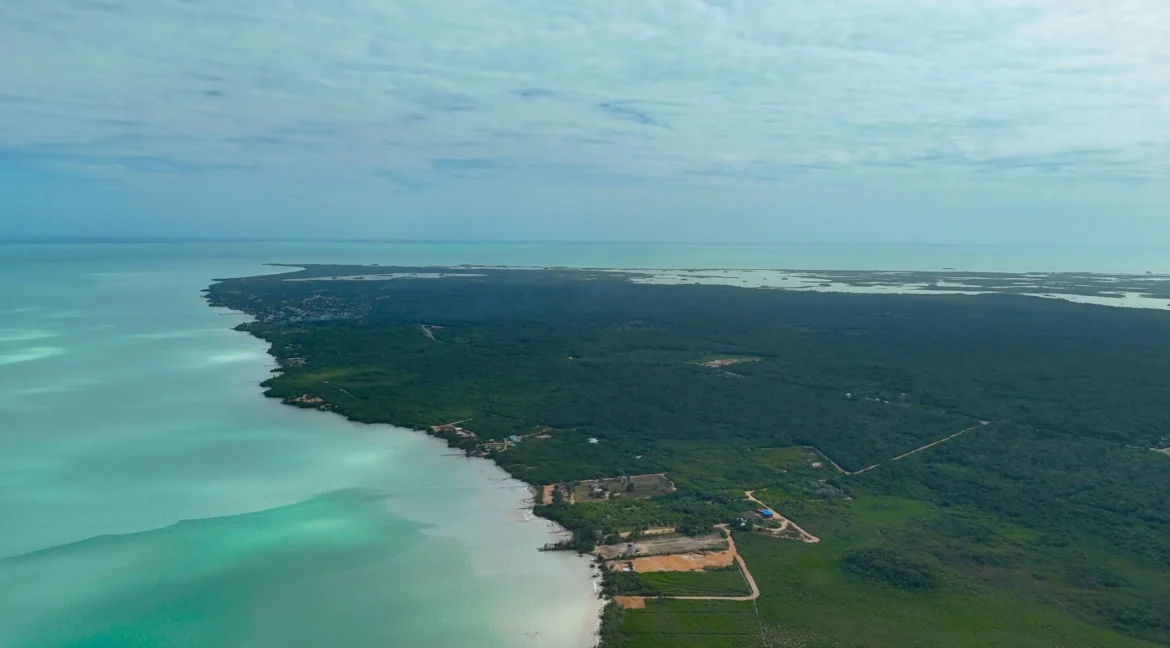 eco-conscious-seafront-living-belize-1-scaled