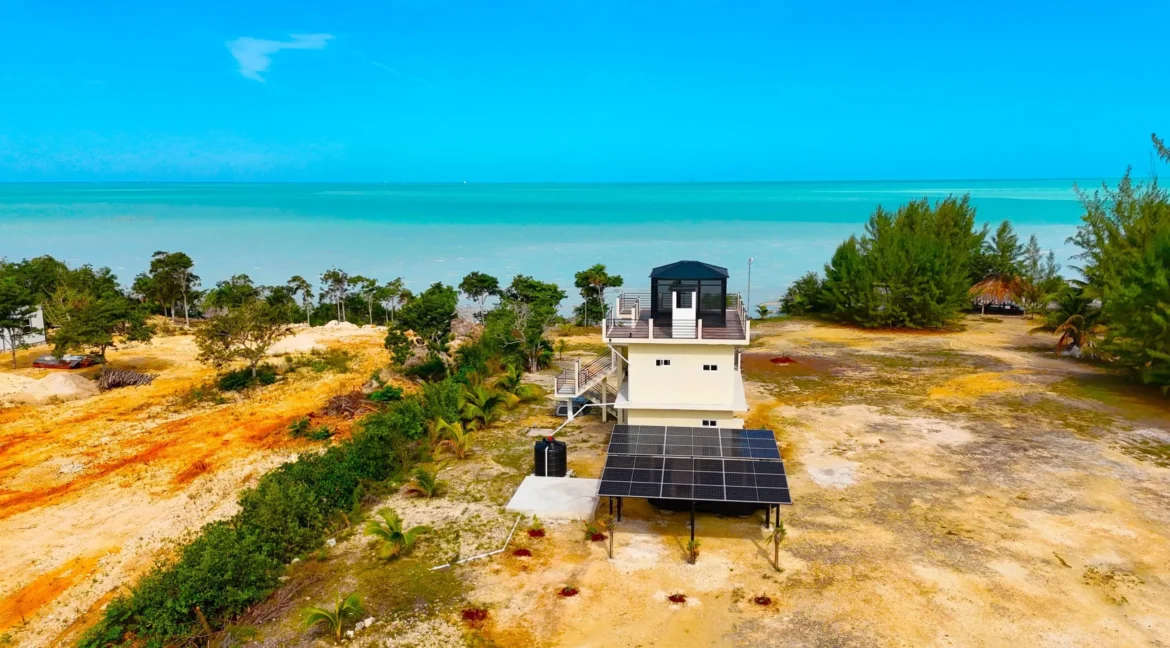 quiet-seafront-paradise-sarteneja-belize-scaled