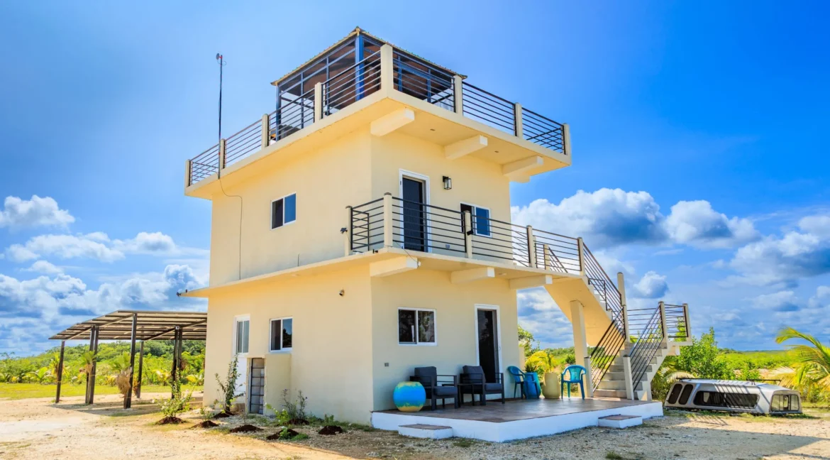 second-home-caribbean-belize-seafront-scaled